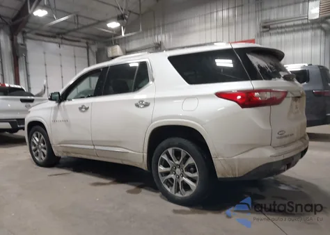 2018 Chevrolet Traverse Premier z USA, uszkodzony, nr VIN 1GNEVJKW6JJ205856